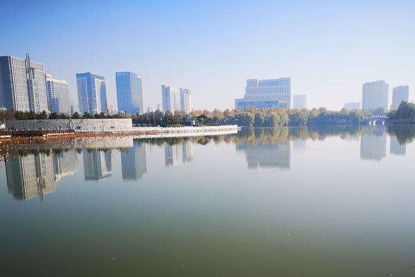 市排水处:科学治水 生态补水 五洲湖水系实现清水长流